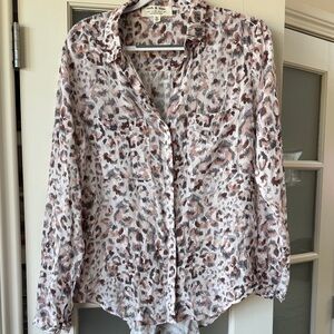 Cloth and Stone by Anthropologie. Cream, Tan snd Grey Button Down Shirt.